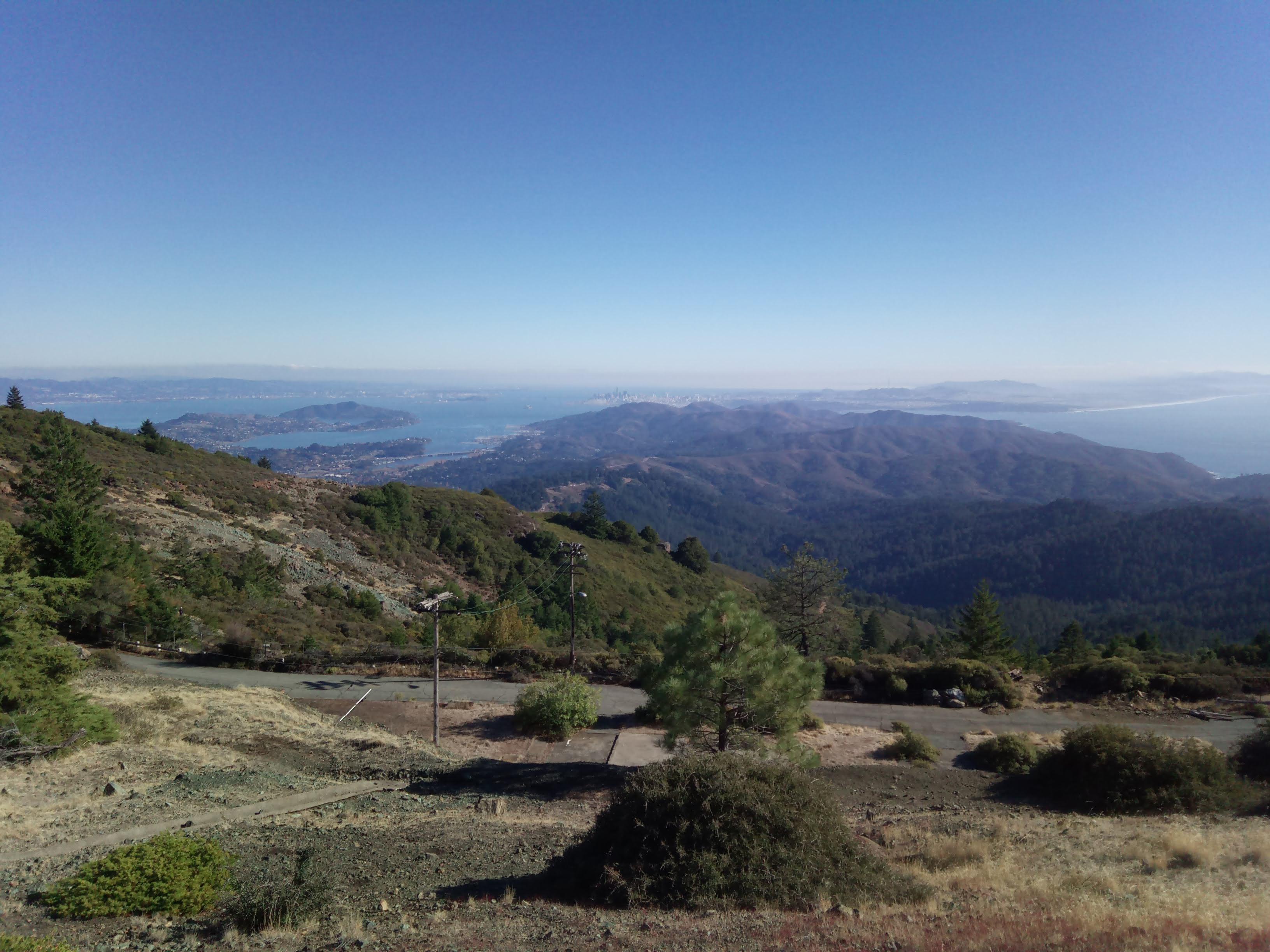 The bay, Golden gate and Ocean view from J-33